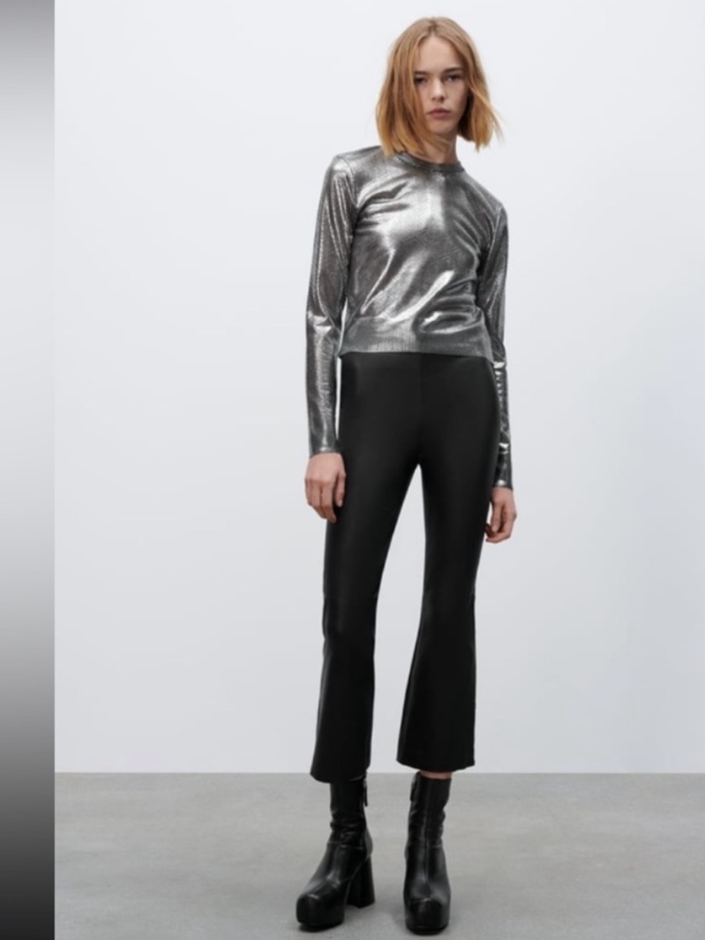 Zara metallic pointelle sweater Size - Small